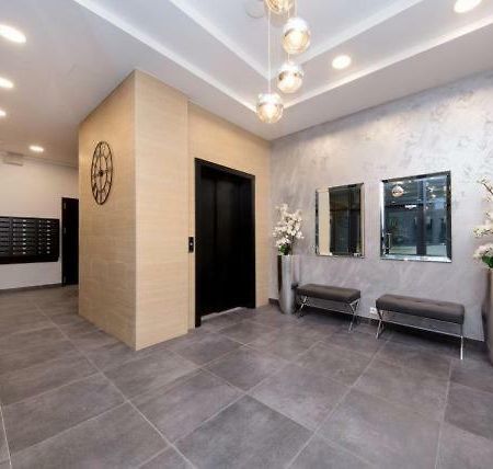Karlson Boutique Apart Hotel Talin Exterior foto